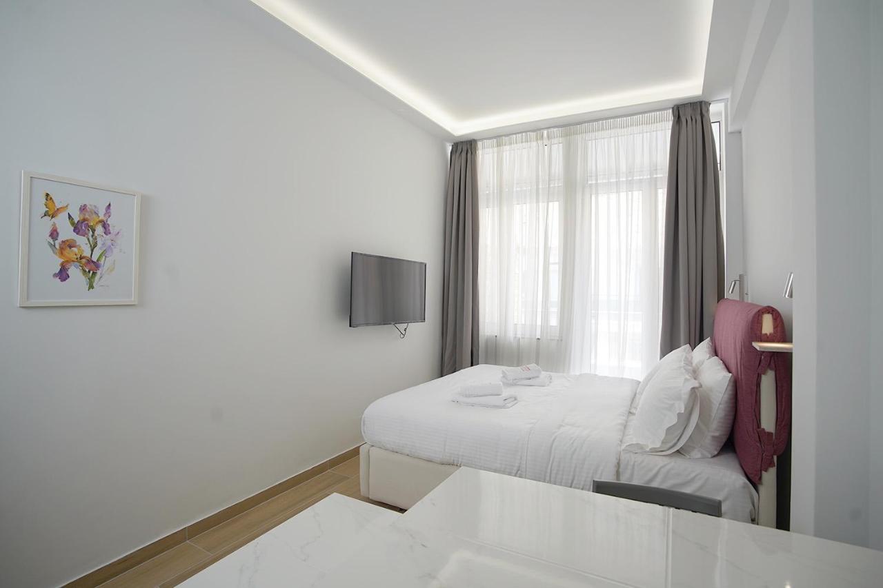 Tip - Top Suites Athen Eksteriør bilde